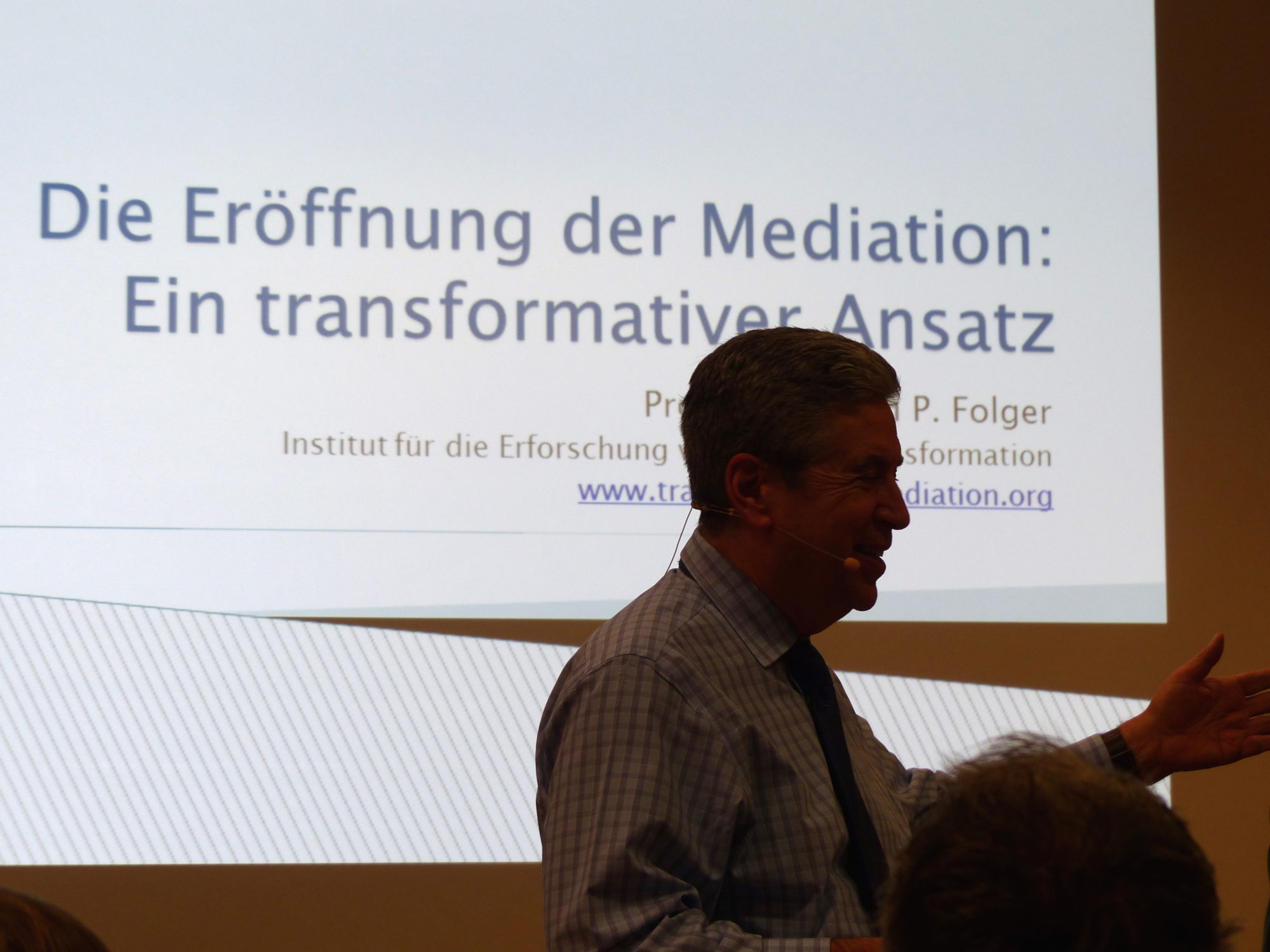 Podiumsdiskussion zum Thema: „Mediation im Kontext internationaler Beteiligung“ auf dem Mediationskongress in Dresden 2016